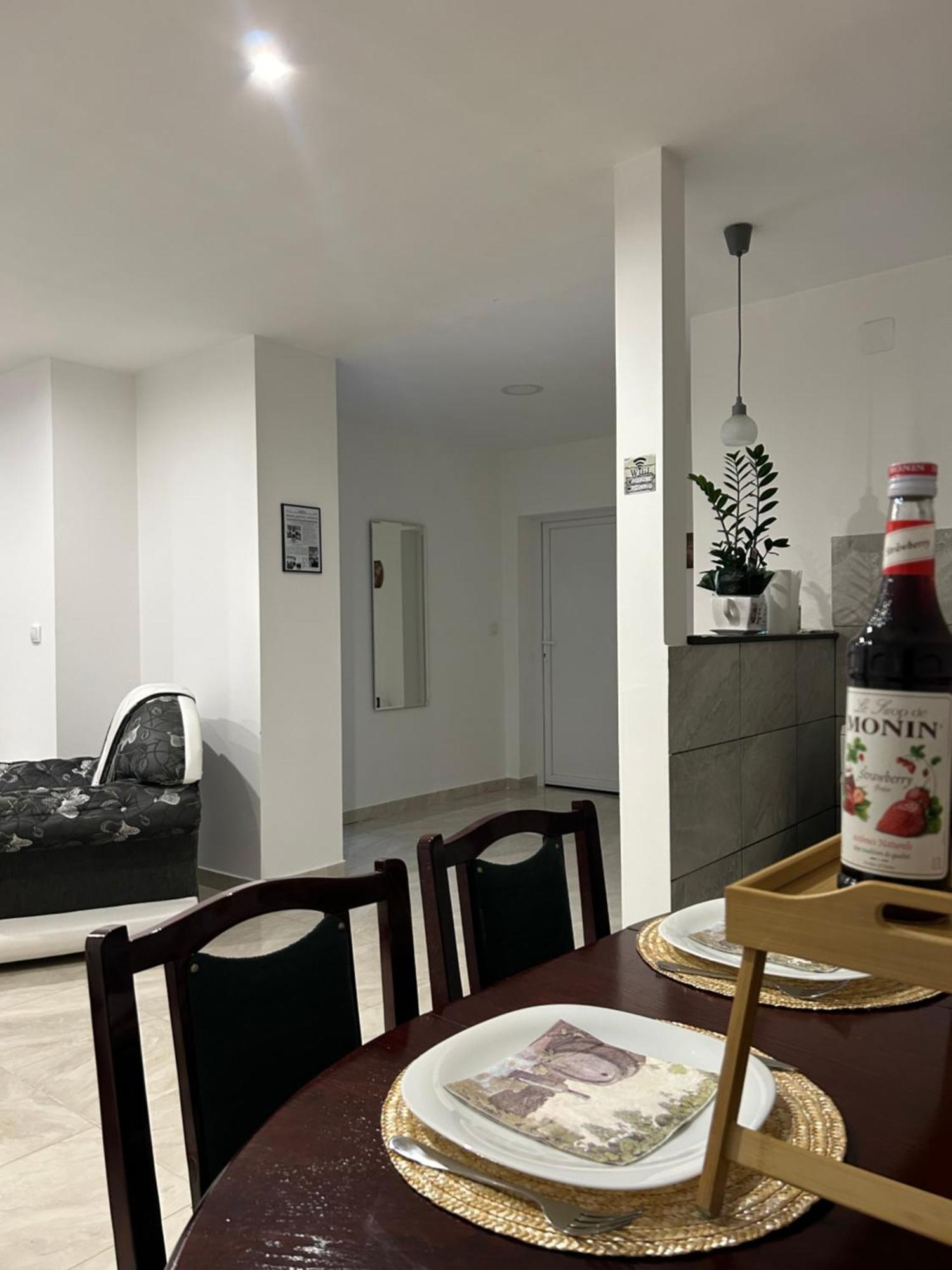 Apartman Diamond Lux Surcin Екстер'єр фото